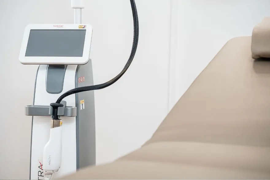 Behandlung in der Praxis Taunus Medical Aesthetics — Lasermedizin