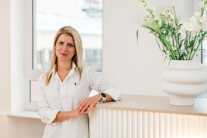 Vilma Kina, Fachärztin für Viszeralchirurgie und Praxisinhaberin